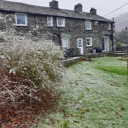 Bottom Shop, Elterwater Daire Chapel Stile