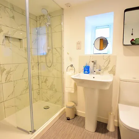 Bottom Shop, Elterwater Apartment *