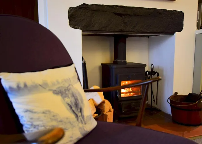 Bottom Shop, Elterwater * Chapel Stile